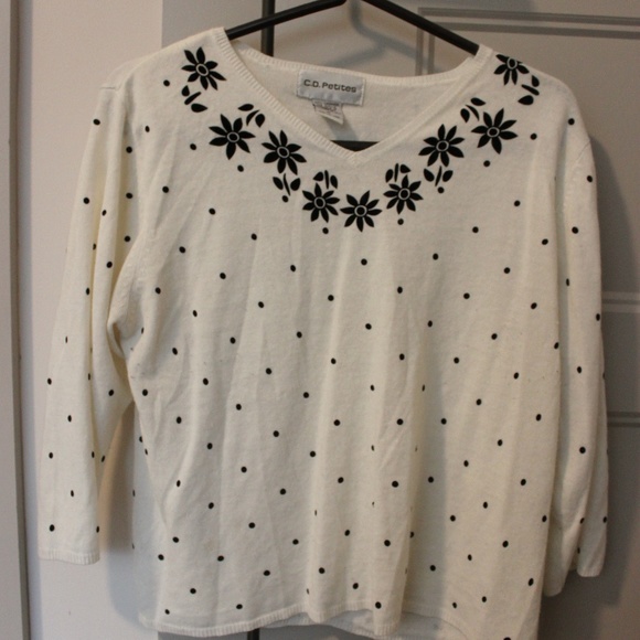 CD Petites White Top Medium - Picture 4 of 4